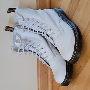 Dr Martens 1460 Pascal Virginia Leather Boot 9 Vintage Taupe